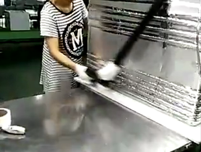 供應(yīng)用于冰箱、空調(diào)的廣州熱熔膠冰箱打膠機(jī) 空調(diào)上膠機(jī) 自動(dòng)化設(shè)備