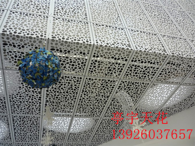 供應(yīng)用于裝修的建筑物外墻雕花鏤空鋁板