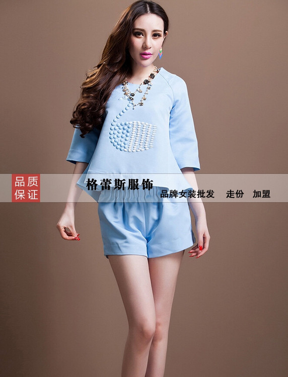 供應(yīng)用于美觀的廣州格蕾斯服飾*推出