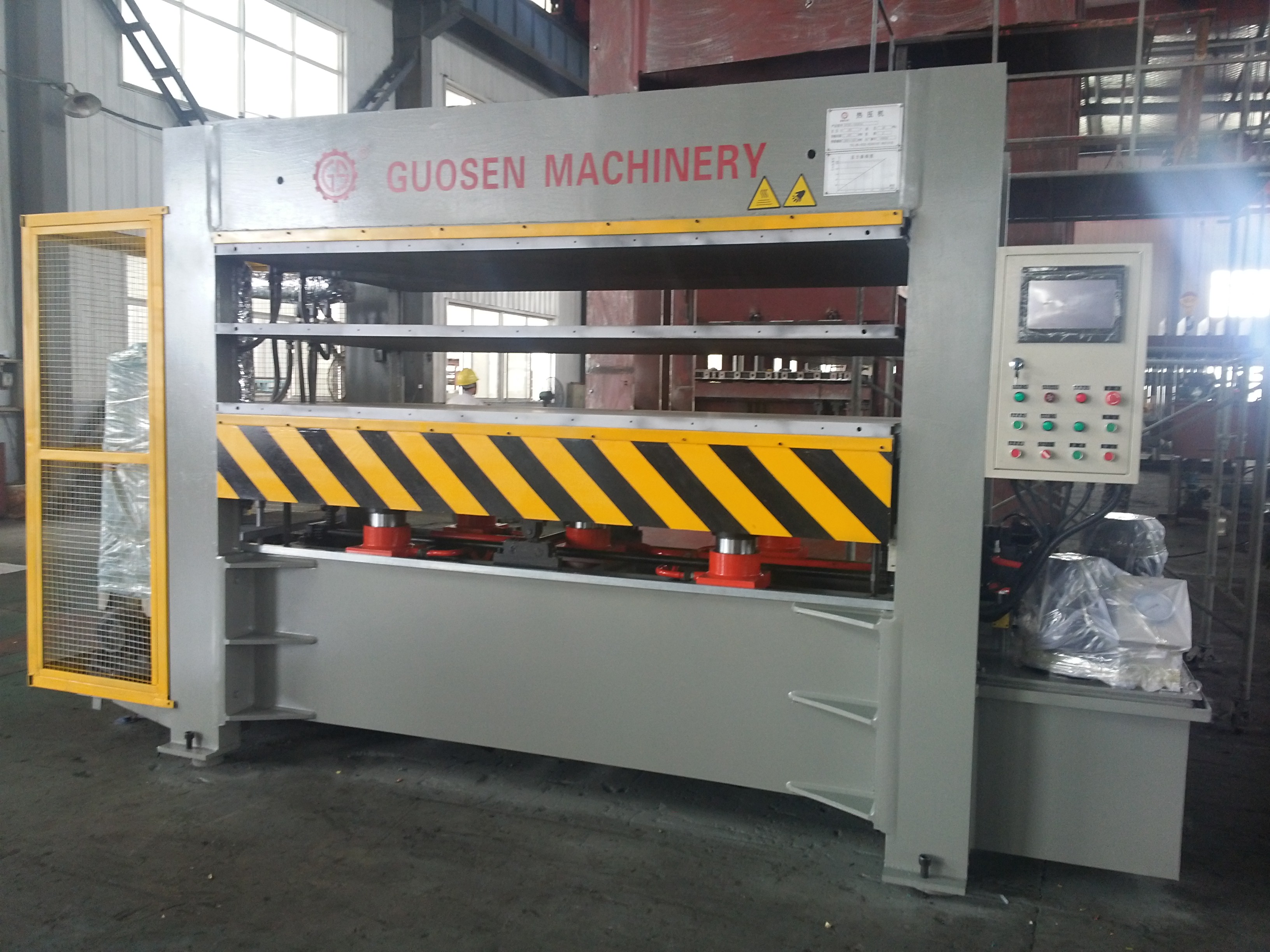 供應(yīng)山東青島鋁蜂窩板熱壓機(jī)