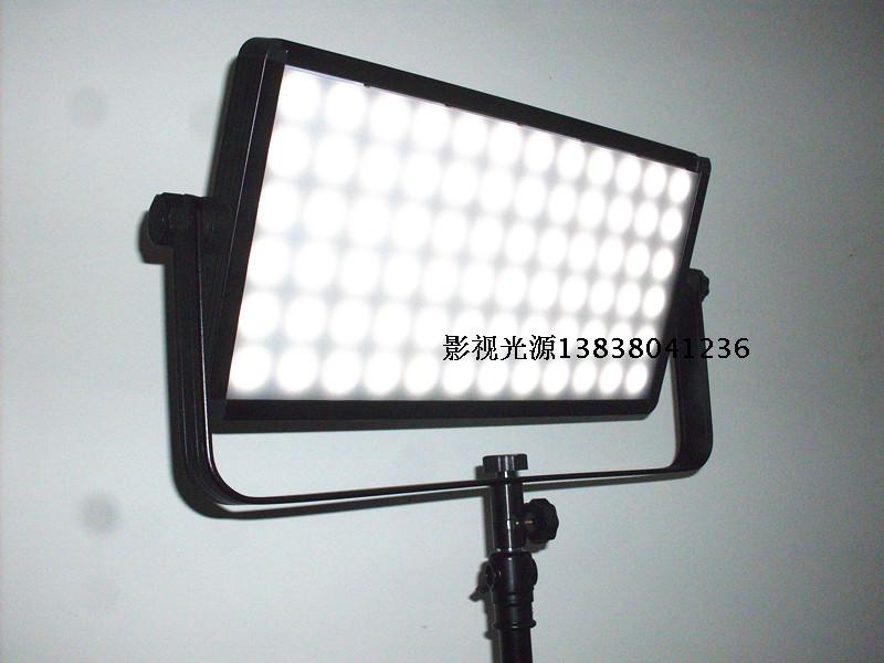 供應演播室LED影視燈具GX-LED672S專業(yè)LED攝影燈超高亮度led燈珠光線明亮柔和均勻