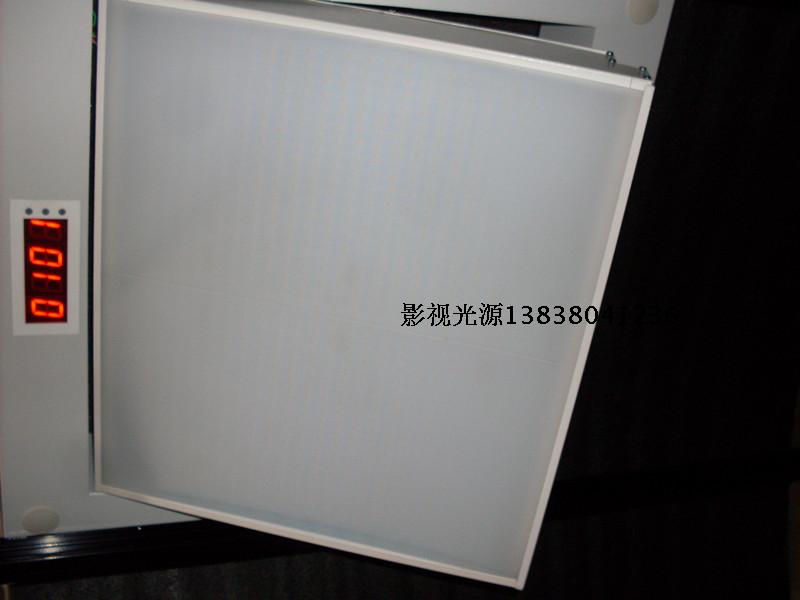 供應(yīng)GX-led1000GDF數(shù)字調(diào)光三基色燈LCD顯示屏遠(yuǎn)程控制 超高顯色性Ra值≥95％