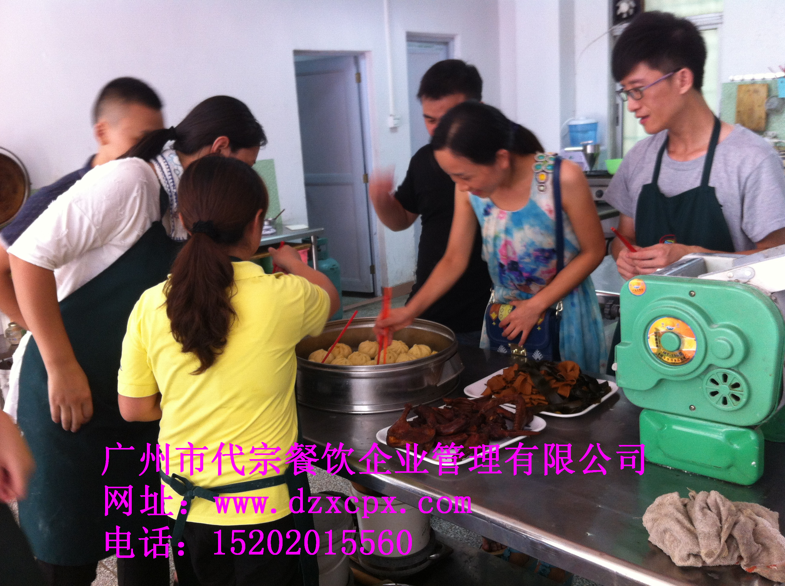 供應(yīng)去哪家小吃培訓(xùn)學(xué)校學(xué)做黑鴨好，學(xué)做黑鴨技術(shù)去哪好，深圳哪里有黑鴨學(xué)習(xí)的地方，廣東周黑鴨小吃培訓(xùn) 去哪家小吃培訓(xùn)