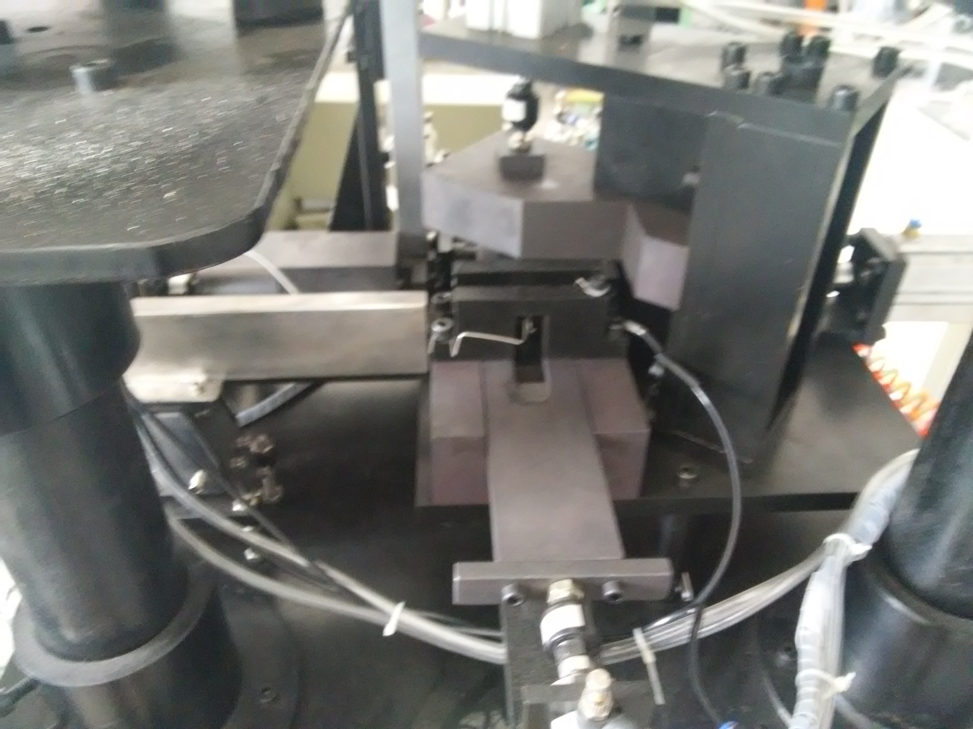溫州移位沖鉚組裝機 五金沖壓鉚接自動組裝機 鉚裝配機價格 批發(fā)