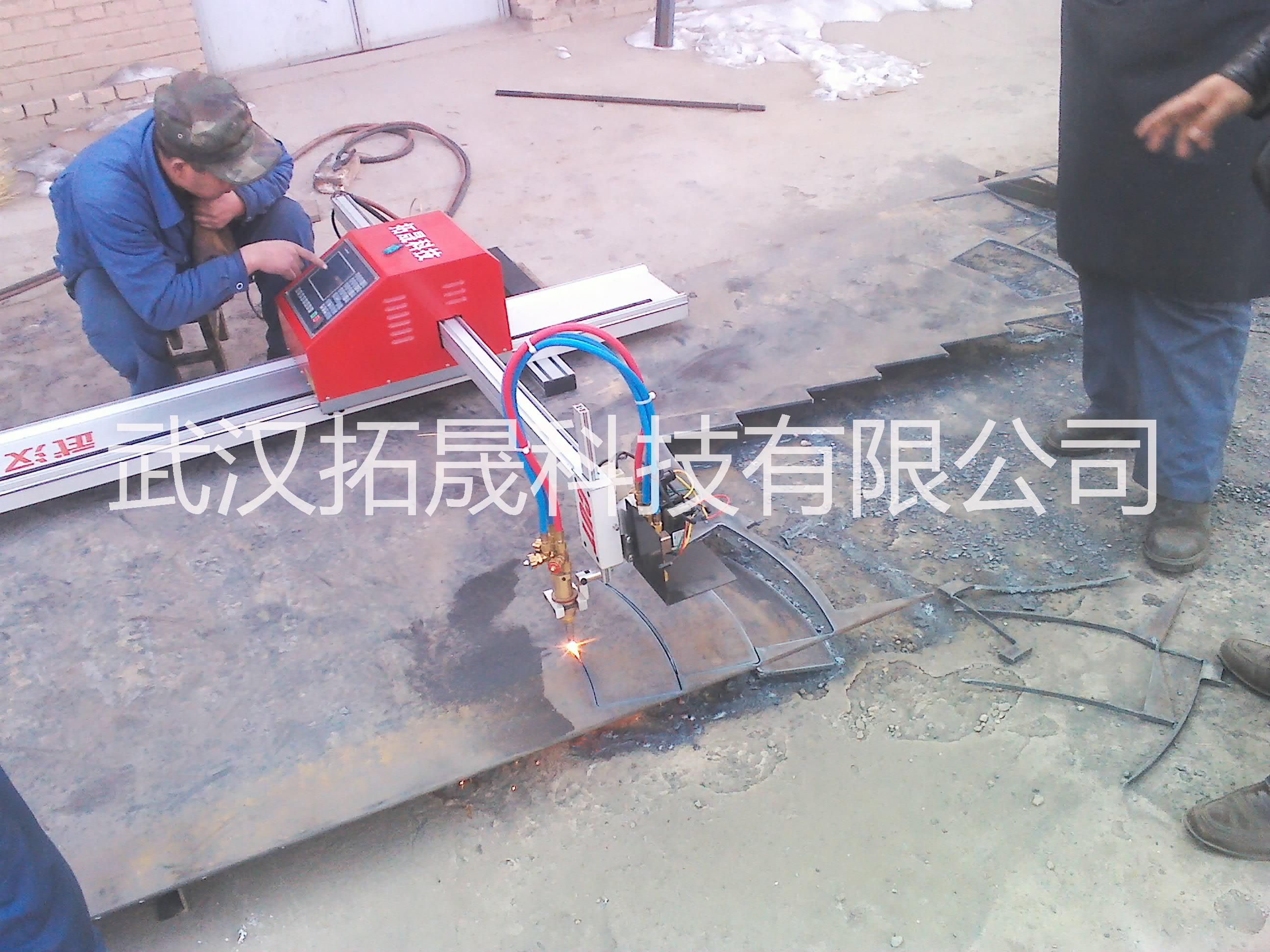 供應(yīng)山東數(shù)控火焰切割機(jī)，數(shù)控等離子切割機(jī)，懸臂式數(shù)控切割機(jī)