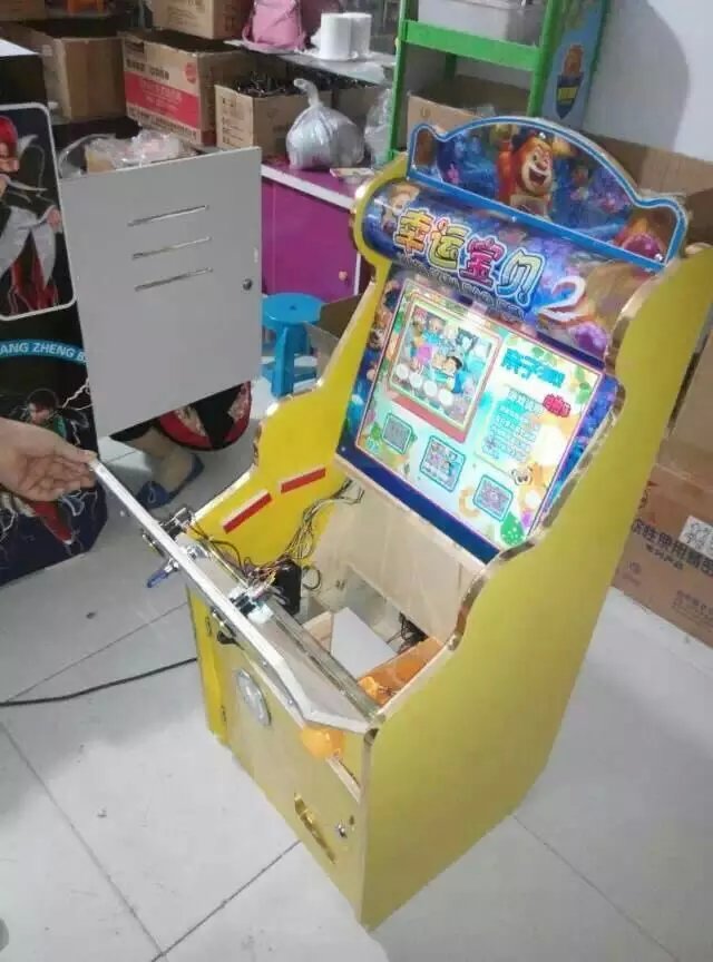 供應(yīng)寶雞扶鳳新款電動投幣搖擺車* 新款造型卡通投*搖搖機(jī)出琉璃珠玩游戲*