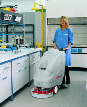 供應(yīng)意大利Abila17B20B洗地機(jī)COMAC/意大利高美手推式自動(dòng)洗地機(jī)