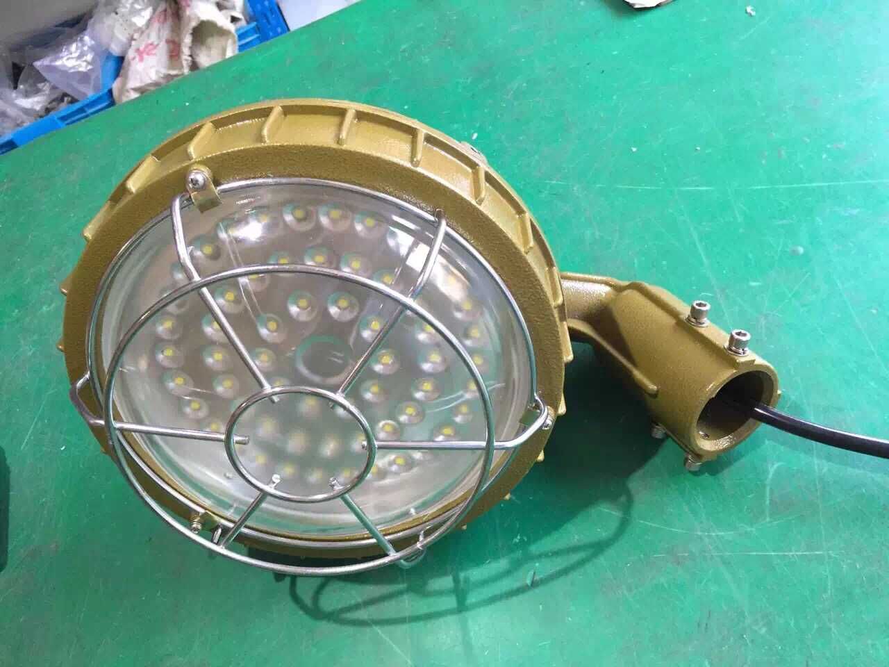 供應(yīng)廣東汕尾市LED防爆平臺(tái)燈特價(jià) 陸豐市LED防爆泛光燈 防爆平臺(tái)燈