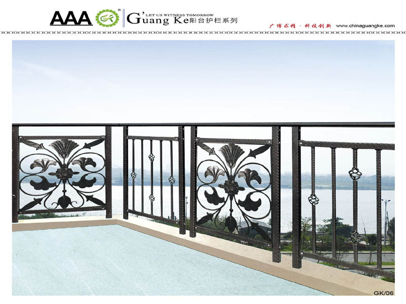 供應(yīng)熱鍍鋅陽臺(tái)護(hù)欄/鋅鋼護(hù)欄廠家