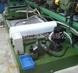 供應(yīng)重力式紙帶過濾機(jī)與撇油機(jī)的組合-紙帶過濾機(jī)配置