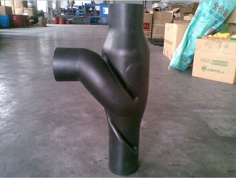 同層排水：順水三通