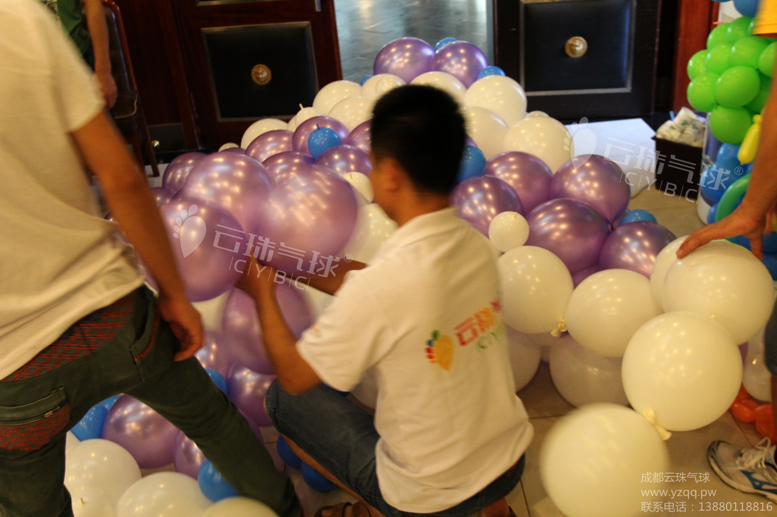 供應(yīng)成都?xì)馇蚺嘤?xùn)/氣球教學(xué)培訓(xùn)/成都?xì)馇蜓b飾