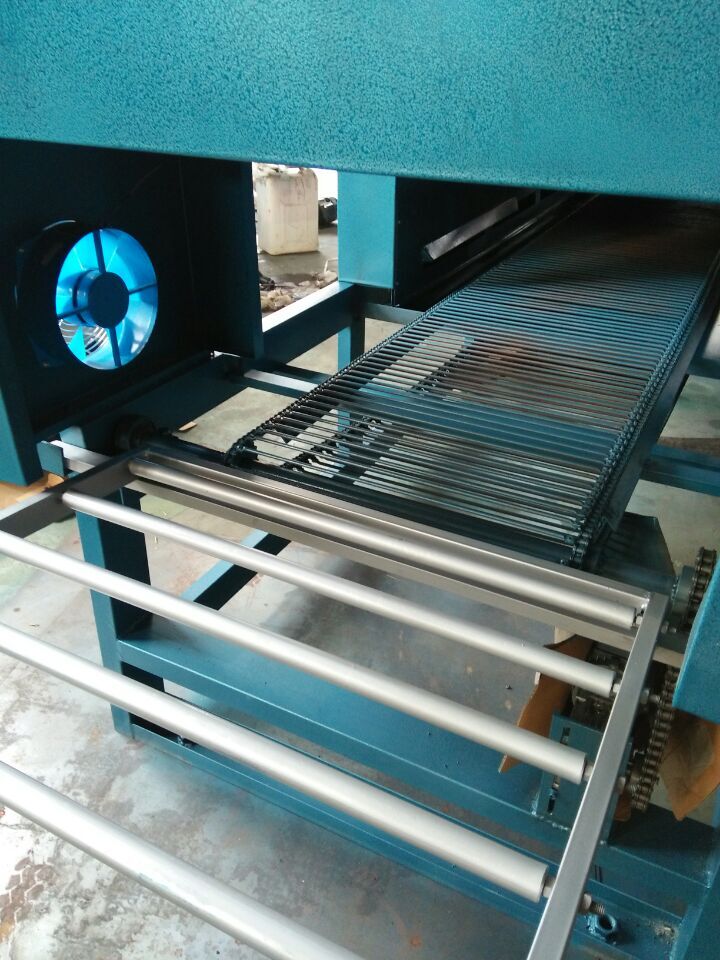 供應(yīng)寧津鑫偉水泥發(fā)泡外墻保溫設(shè)備