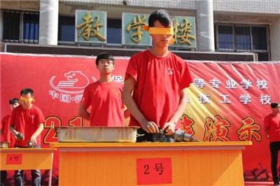 保定哪里有修汽車好的技校│學汽修汽車電路的*學府