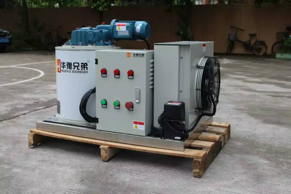 供應(yīng)超市200公斤海鮮保鮮片冰機(jī)