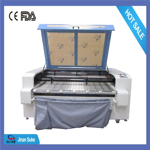 毛絨玩具切割機(jī) 服裝裁剪機(jī) 汽車用品切割機(jī)