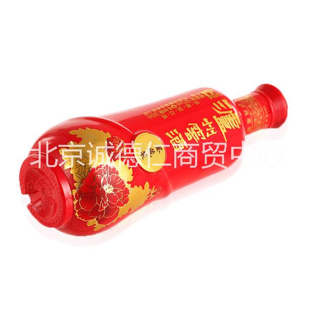 供應(yīng)瀘州窖酒鑒藏38度500ml白酒北京銷售處