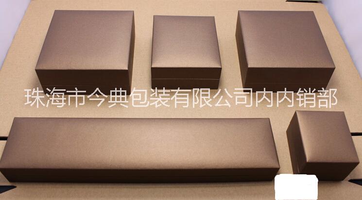 供應(yīng)飾品包裝盒供應(yīng) 戒指項鏈?zhǔn)骤C盒子 珠海結(jié)婚戒指包裝盒 手鐲飾品盒設(shè)計定做 保健飾品首飾禮盒專版定做 可印刷logo