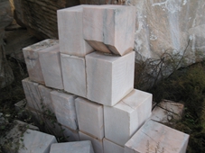 河南晚霞紅異型石材批發(fā)