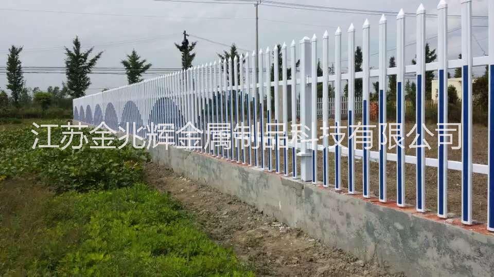 供應(yīng)用于所有開發(fā)商的張家港塑鋼護(hù)欄廠家
