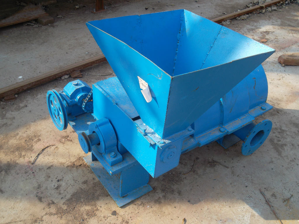 磨煤噴粉機(jī)  粉煤機(jī)  噴煤機(jī)