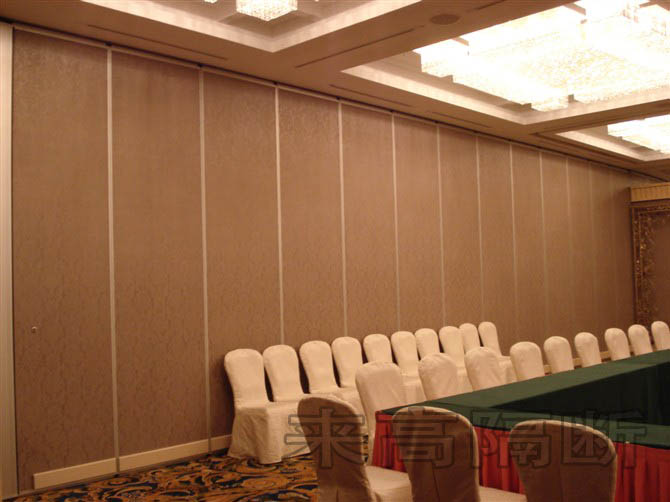 供應(yīng)布料硬包活動(dòng)隔斷門板