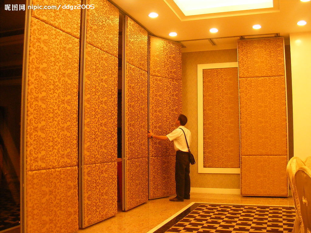 供應(yīng)呼和浩特活動(dòng)隔斷/酒店移動(dòng)隔墻/辦公室推拉門/廠家價(jià)格