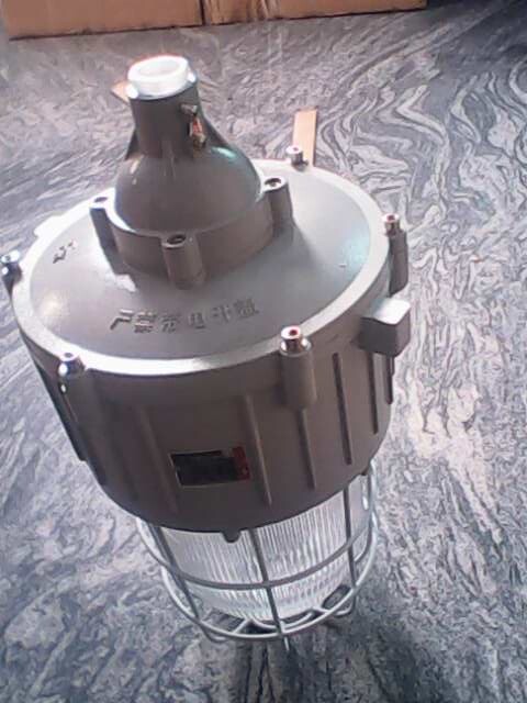 供應(yīng)四川廣元市大功率鹵素防爆燈參數(shù) 北川縣CBB-200防爆燈