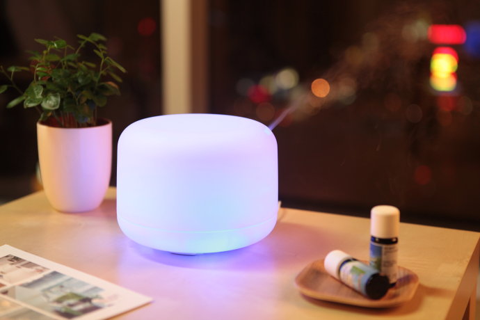 供應(yīng)用于加濕器的加濕器IC 24V2.4M帶彩燈定時(shí)功能霧化片檢測(cè)水位霧化器方案開發(fā)