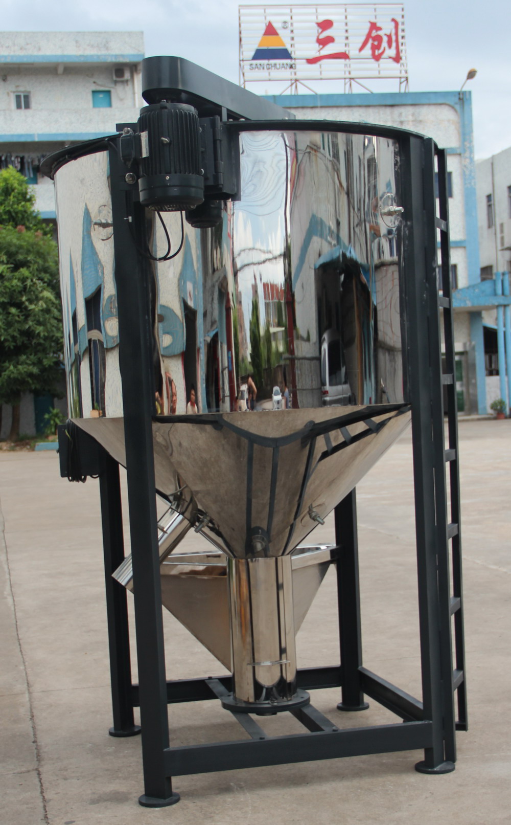 供應(yīng)華北區(qū)大功率螺旋上料拌料機(jī)--201不銹鋼材質(zhì)*惠