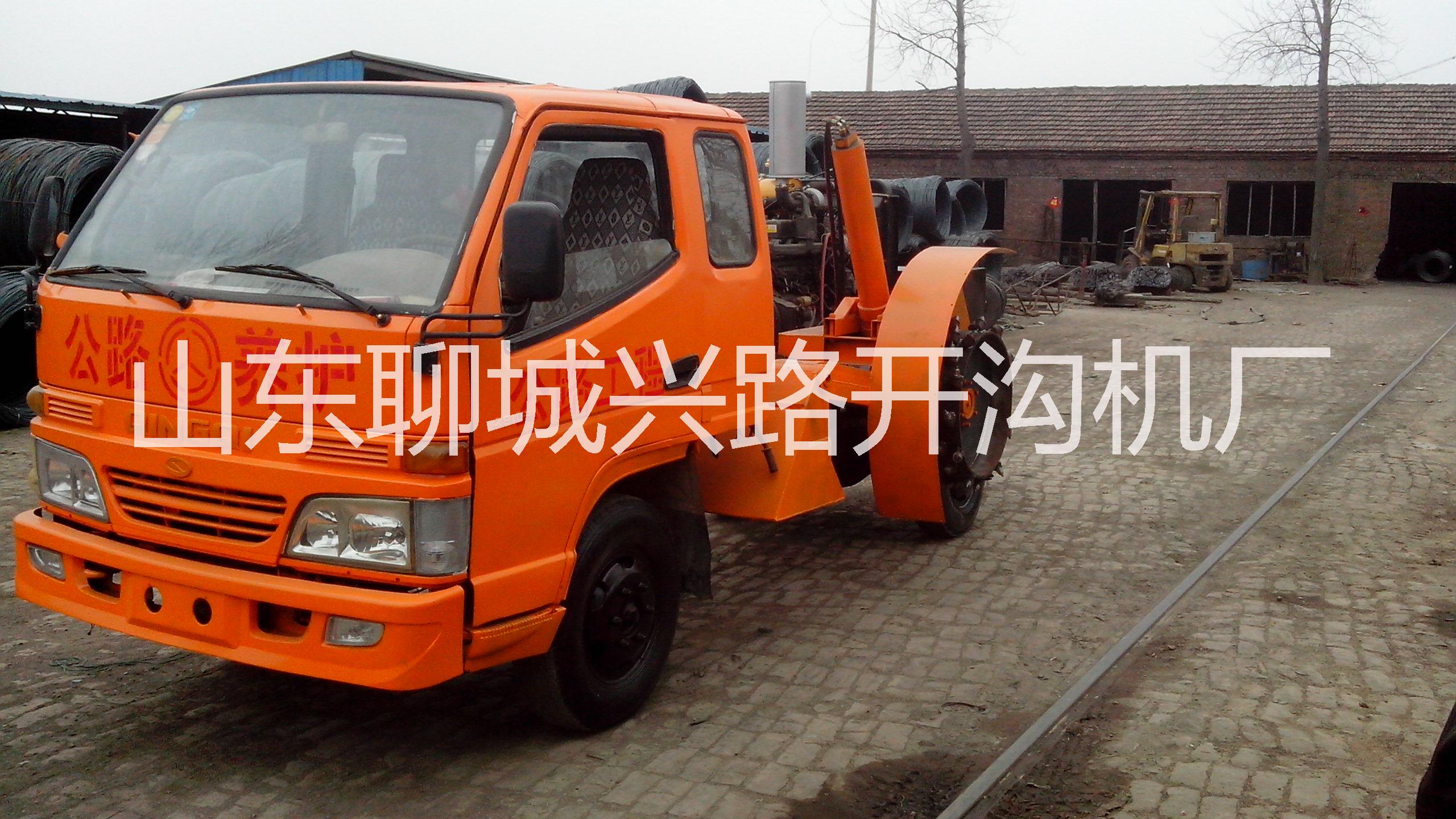 供應(yīng)安裝路沿石*路邊石開槽機開溝機