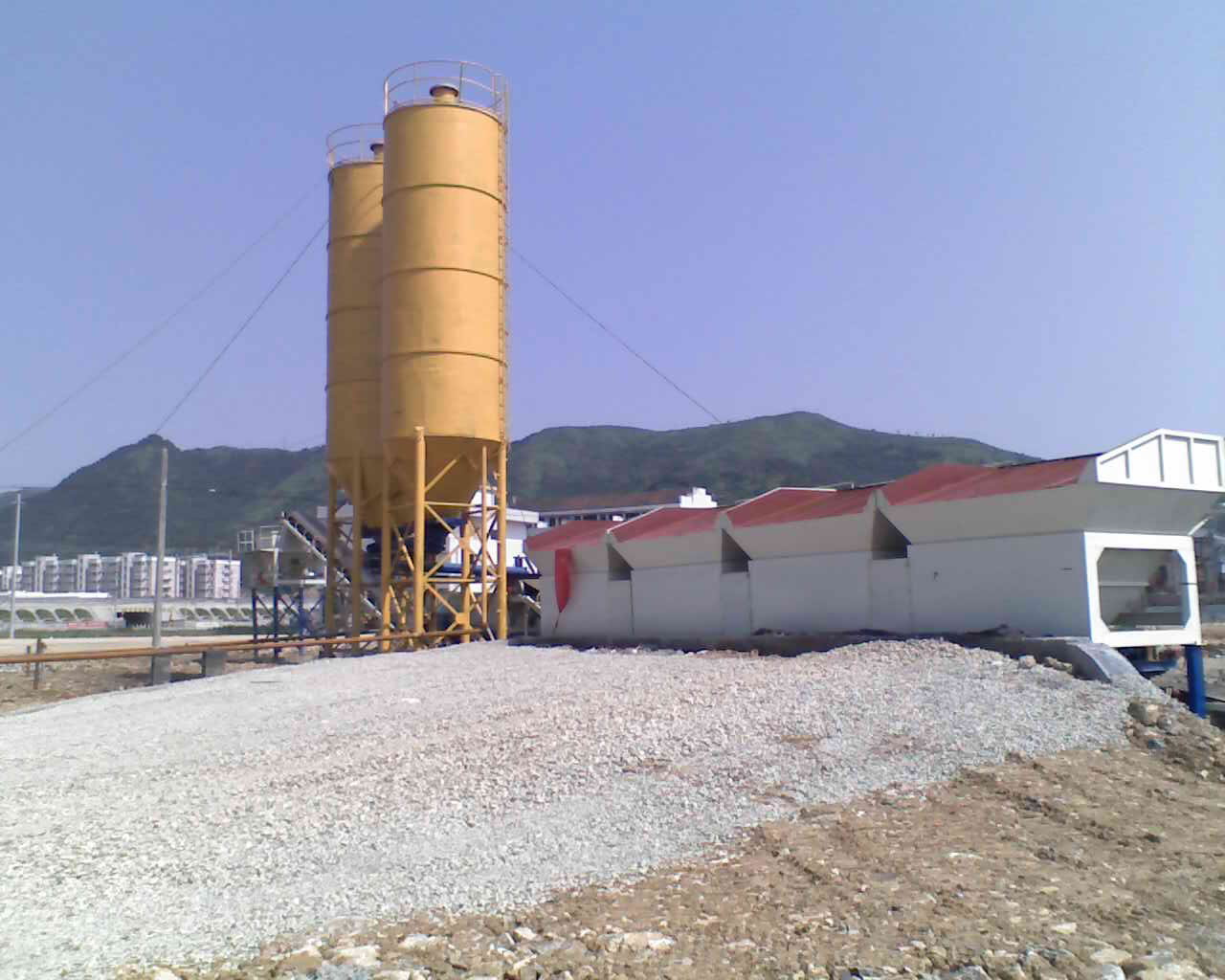 供應(yīng)內(nèi)蒙古穩(wěn)定土拌合站配置