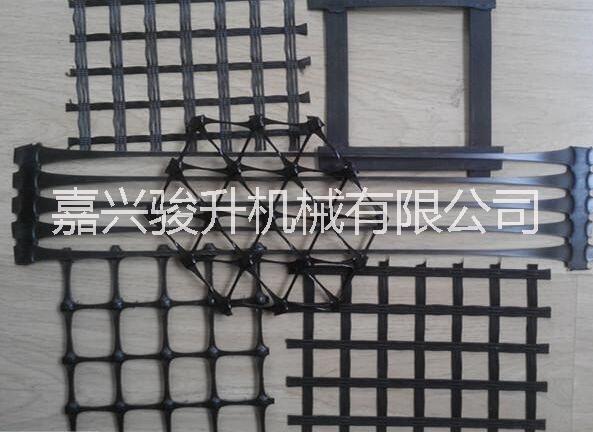 供應(yīng)排水板設(shè)備報(bào)價(jià)，防排水板設(shè)備廠家，國(guó)內(nèi)*的排水板設(shè)備廠家。駿升機(jī)械排水板設(shè)備廠家。浙江塑料排水板*的設(shè)備基地。