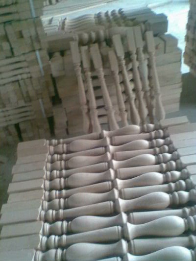 供應(yīng)用于樓梯的實(shí)木樓梯立柱扶手  徐州信昌木業(yè)