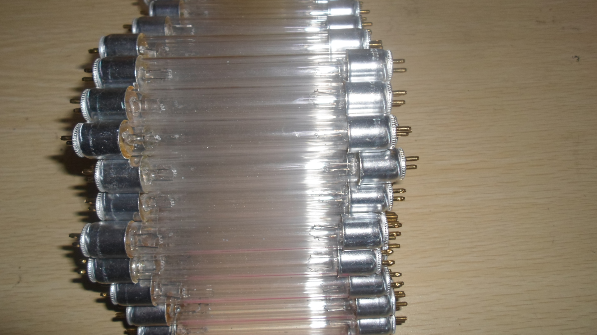 供應(yīng)金盾長短波燈燈管廠江蘇省代理           江蘇代理長短波燈