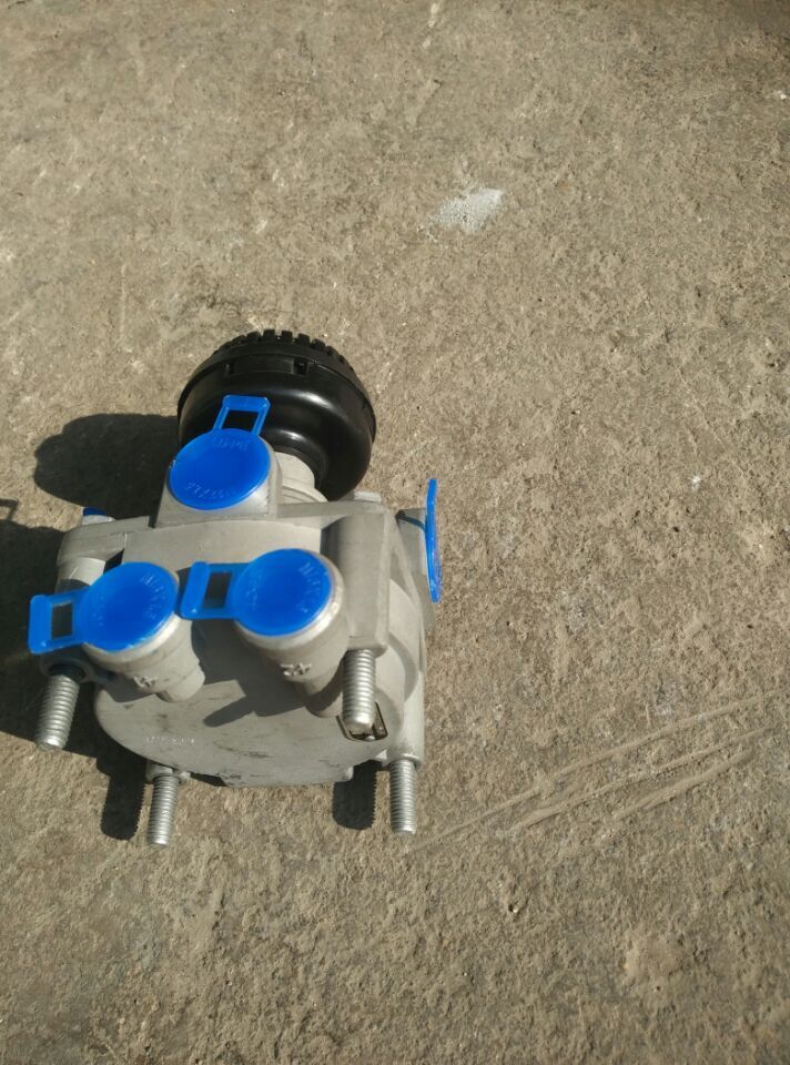 供應(yīng)德龍駐車緊急繼動閥/DZ95259360106繼動閥