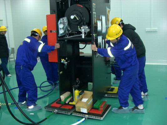 黃島開(kāi)發(fā)區(qū)東鹽灘吊車(chē)出租價(jià)格  13176486788