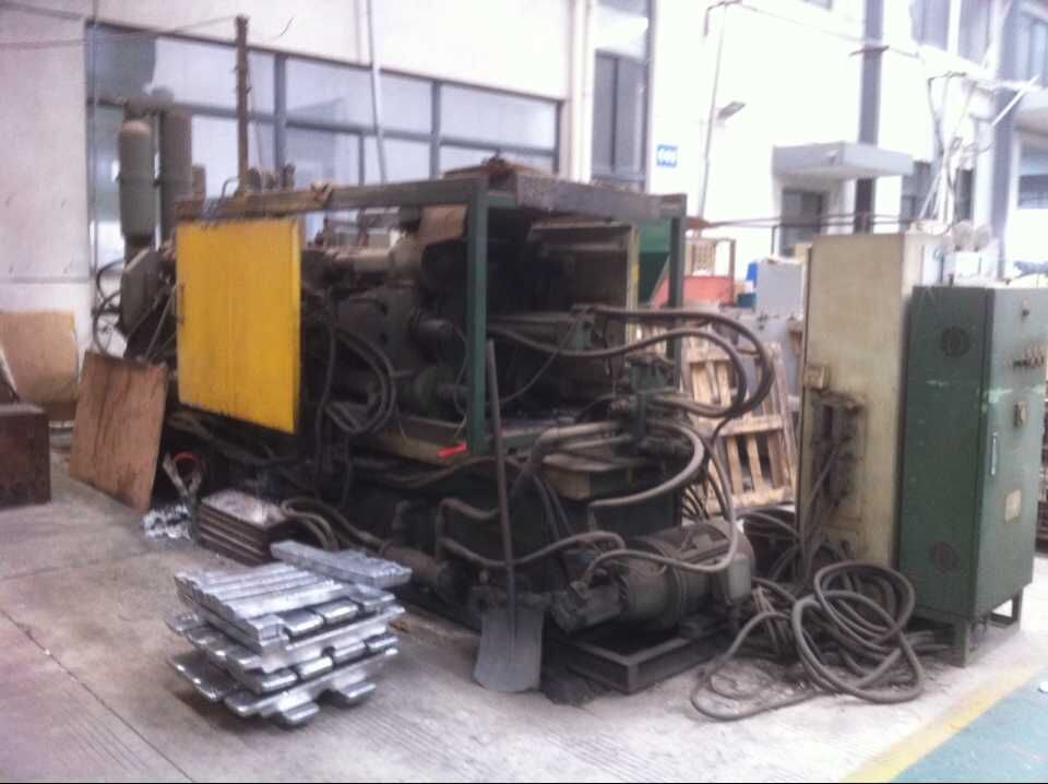 供應(yīng)壓鑄機(jī)回收，上海壓鑄機(jī)回收公司電話，上海壓鑄機(jī)*回收公司