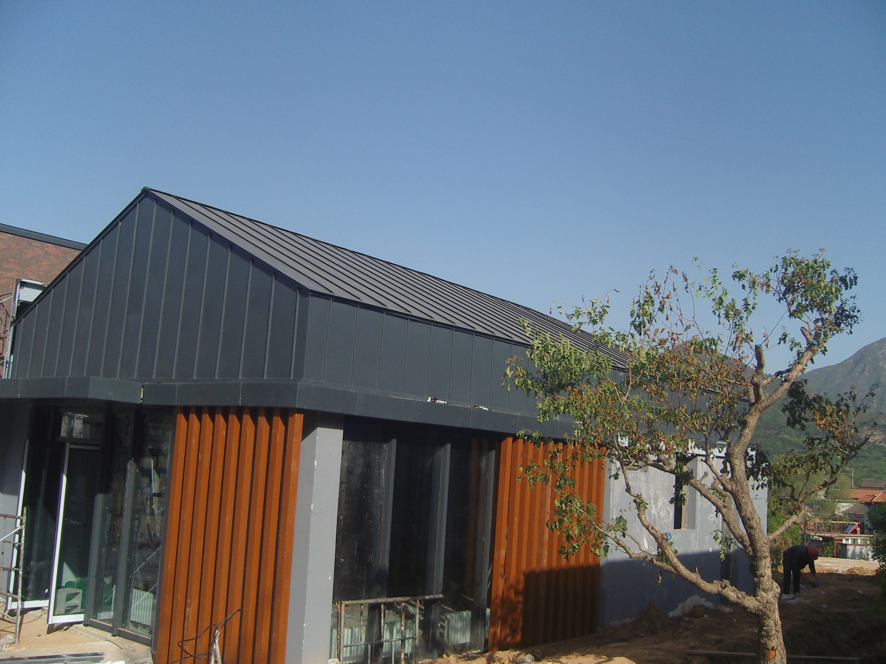 供應(yīng)武漢鋁鎂錳430合金屋面板