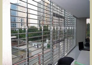 供應(yīng)貴陽通花卷閘門，貴陽通花卷閘門價(jià)格，貴陽通花卷閘門廠家，貴陽通花卷閘門批發(fā)