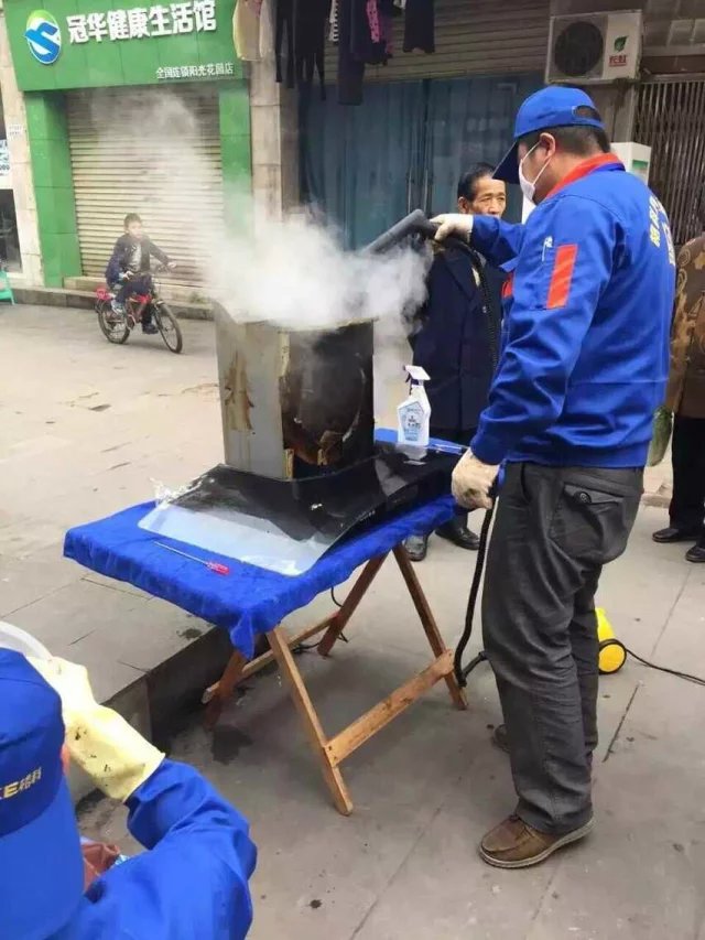 小本投資項(xiàng)目，重點(diǎn)推薦油煙機(jī)清洗服務(wù)，家電清洗品牌加盟哪哪家好?