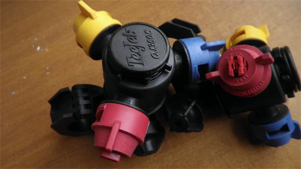 供應(yīng)溫室大棚噴灌機水車 無級調(diào)速邯鄲溫室大棚噴灌機噴水車全自動溫室大棚育苗噴灌機噴水車