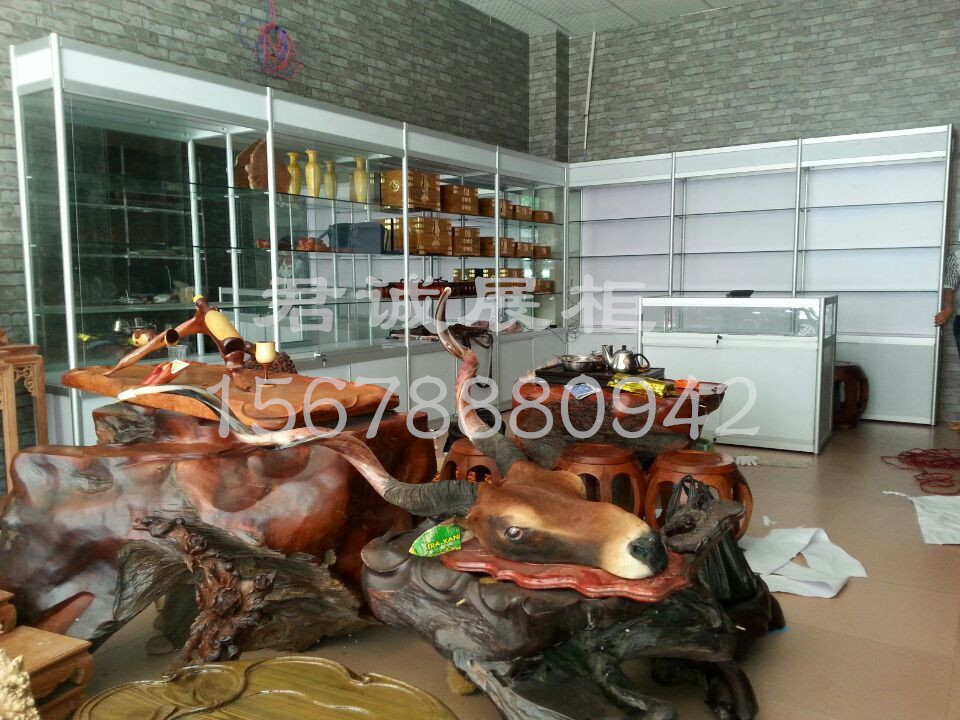 供應(yīng)用于展示商品的廣西 鈦合金展柜廠家直銷(xiāo)