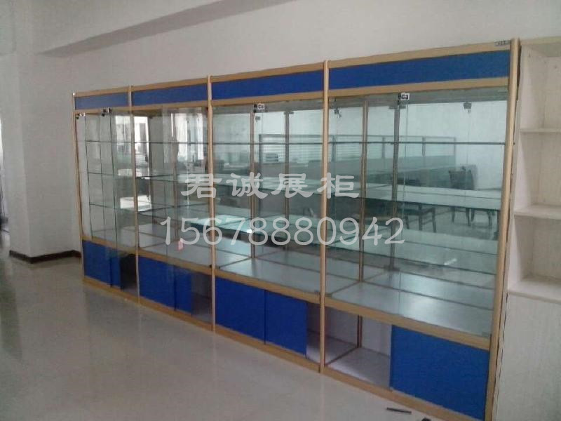 供應(yīng)用于展示商品的廣西 鈦合金展柜廠家直銷(xiāo)