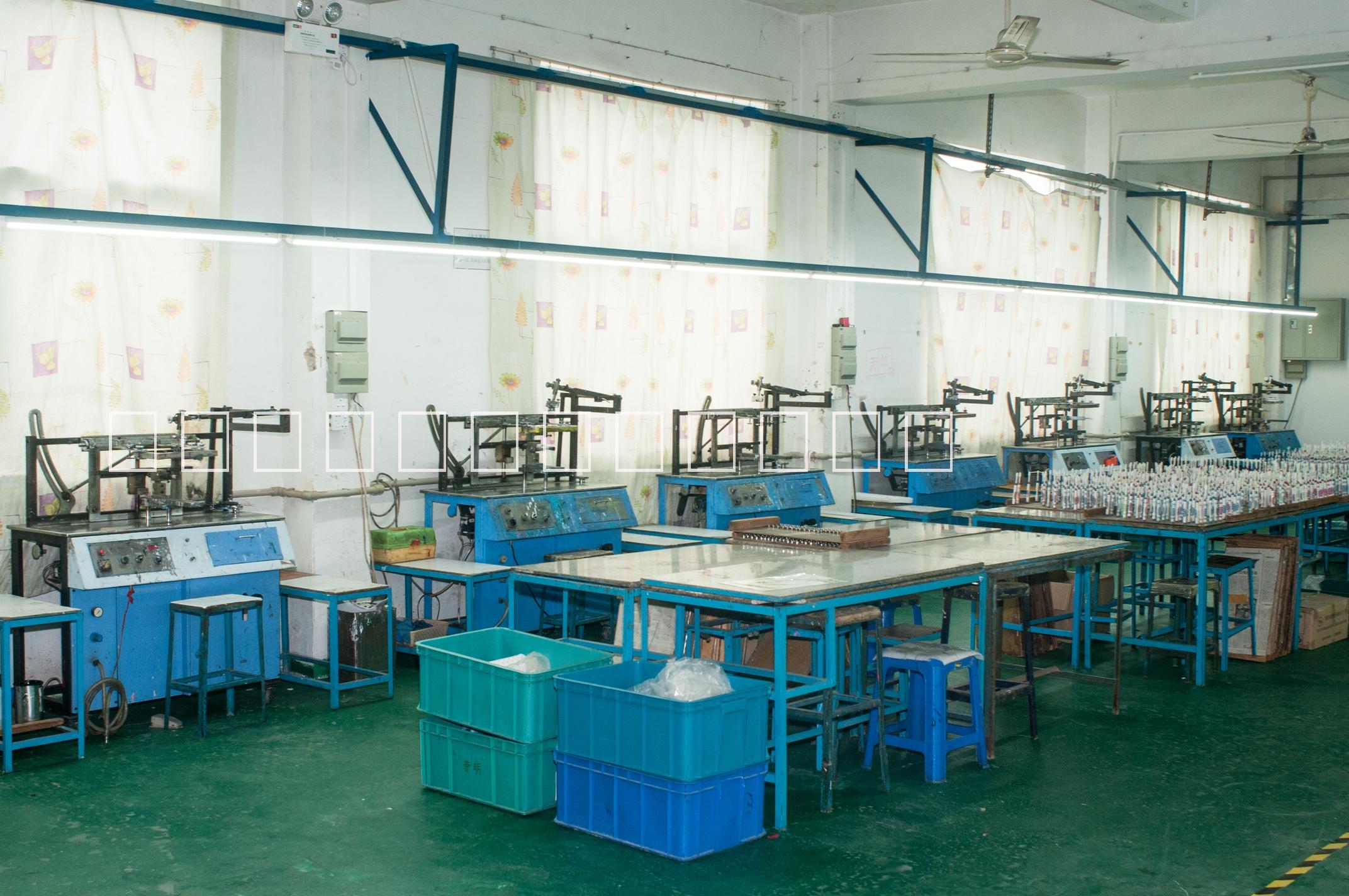 供應(yīng)深圳塑膠燙金加工廠