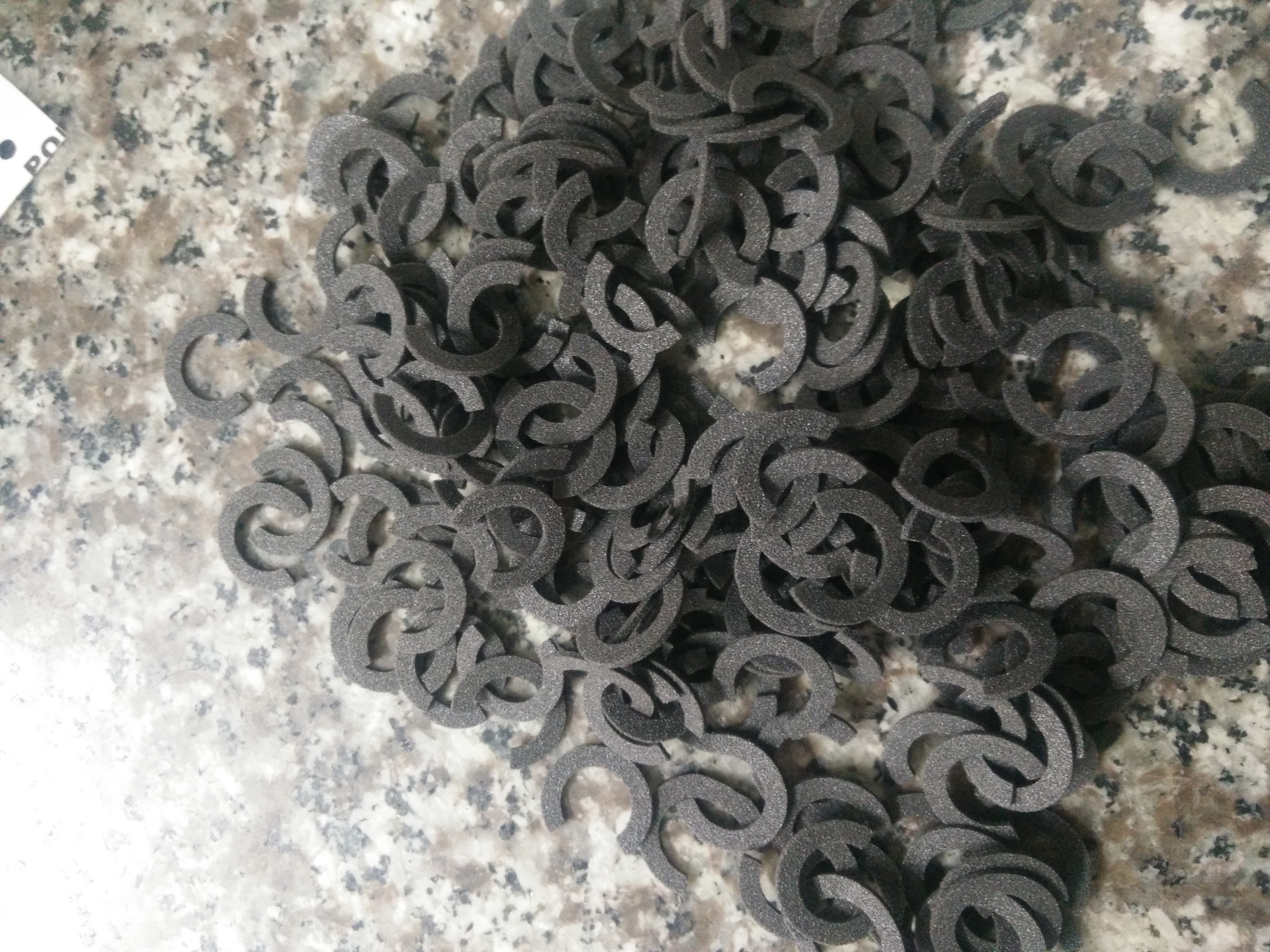 供應(yīng)東莞耳機(jī)海棉 耳殼海棉 喇叭海棉 用于耳殼耳機(jī)，東莞耳機(jī)海棉批發(fā) 耳殼海棉批發(fā)商 專業(yè)廠家制造，東莞橋頭