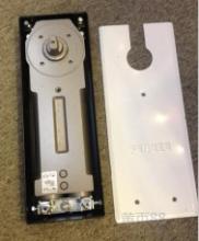 杭州玻璃門修理電話