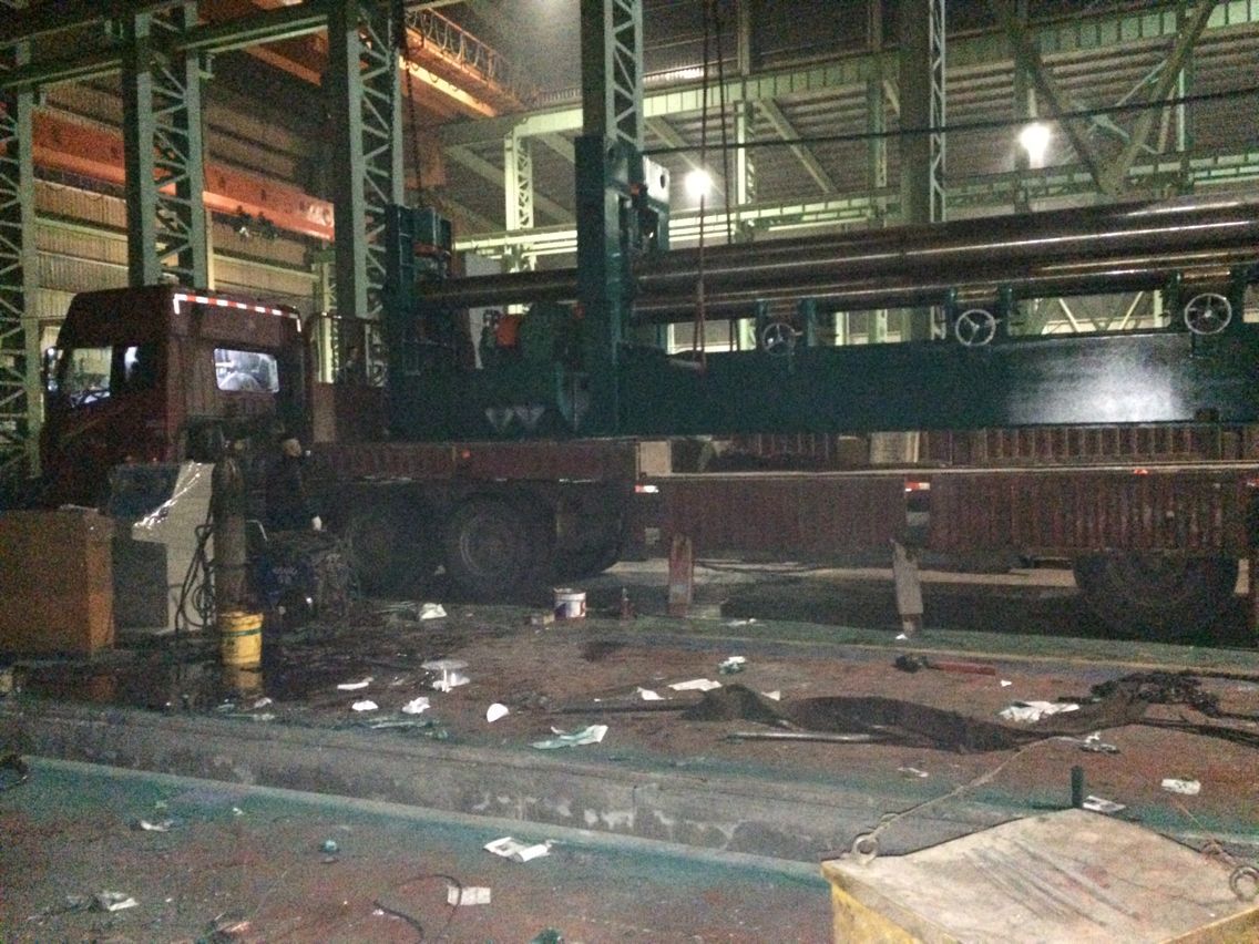 供應(yīng)江蘇威辰卷板機 三輥卷板機哪家品牌好