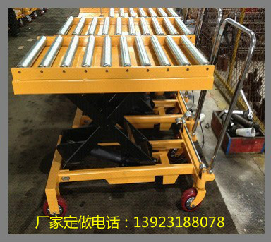 供應(yīng)輥筒液壓手推車 輥筒式手推升降平臺車廠家 輥筒式手推升降平臺車圖片 腳踏式液壓平臺車價格