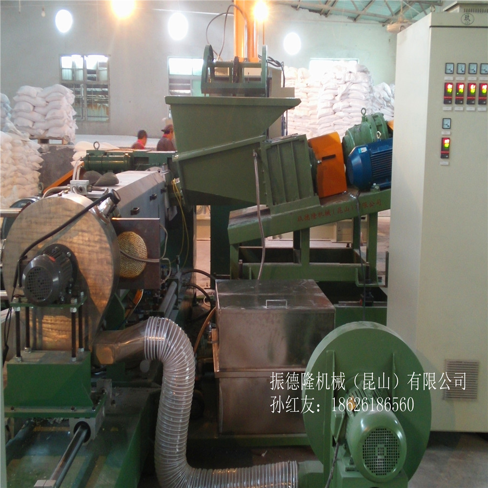 供應(yīng)氧化鋅,氧化鐵,硫酸鋇,方解石碳酸鈣母粒母料造粒機(jī)廠家